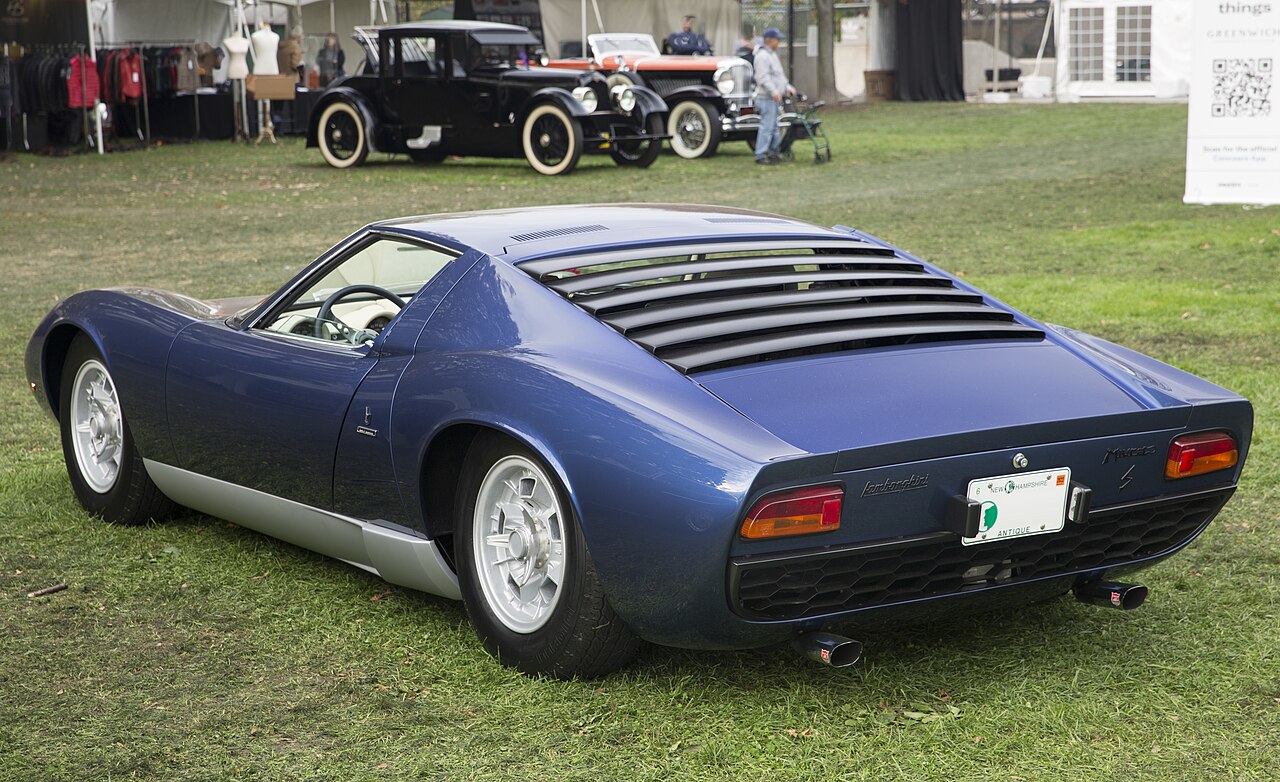 Lamborghini Miura, rear