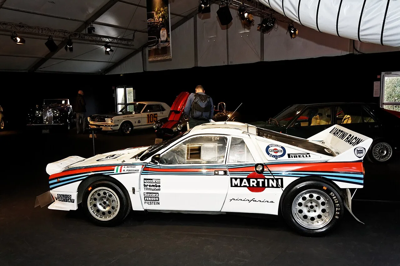 Lancia 037 Stradale, side