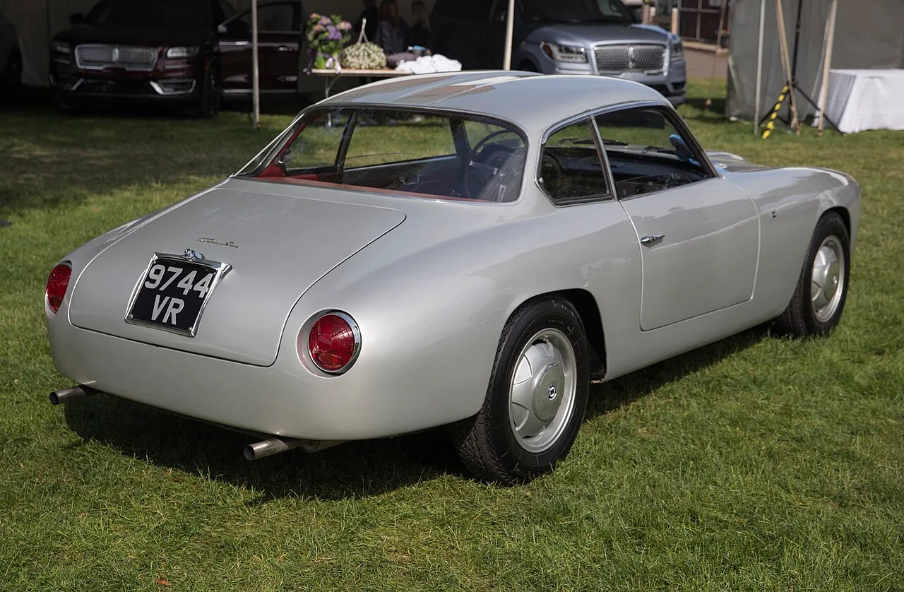 Lancia Flaminia Tipo 813/823/824/826, rear