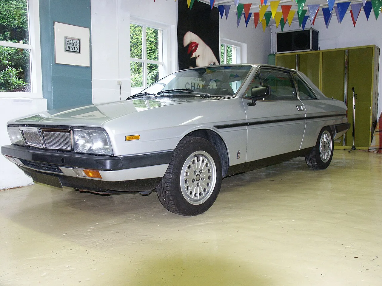 Lancia Gamma Tipo 830, side