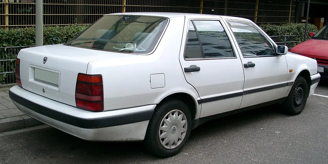 Lancia Thema 8.32, rear