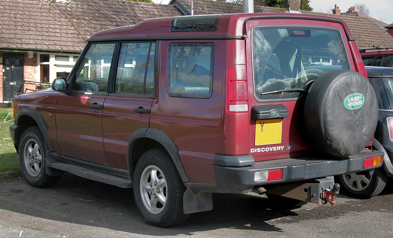 Land Rover Discovery, rear