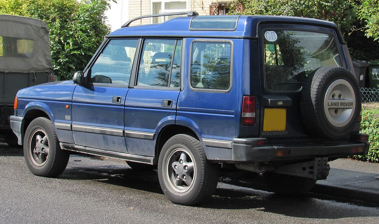 Land Rover Discovery, rear