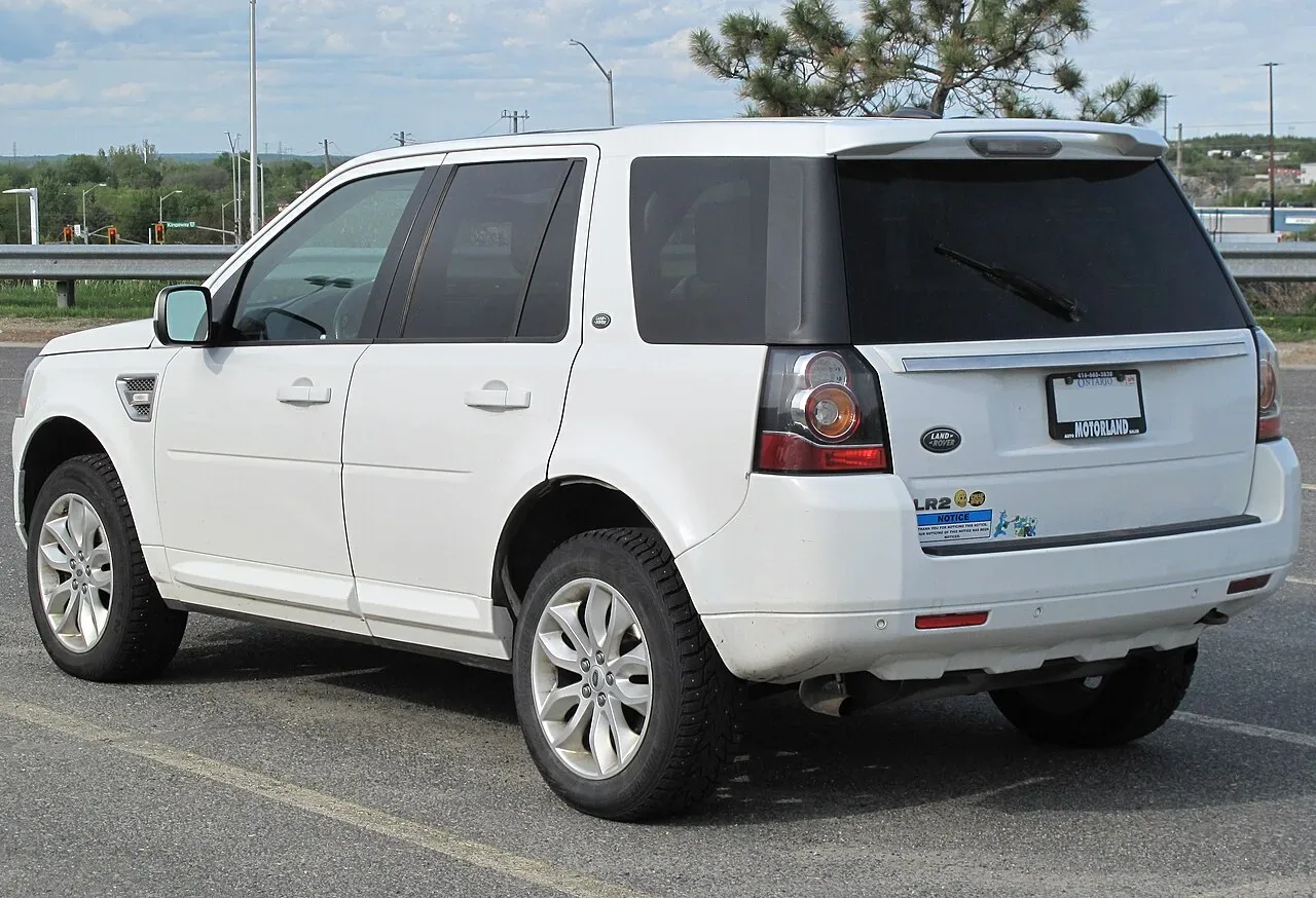Land Rover LR2, rear