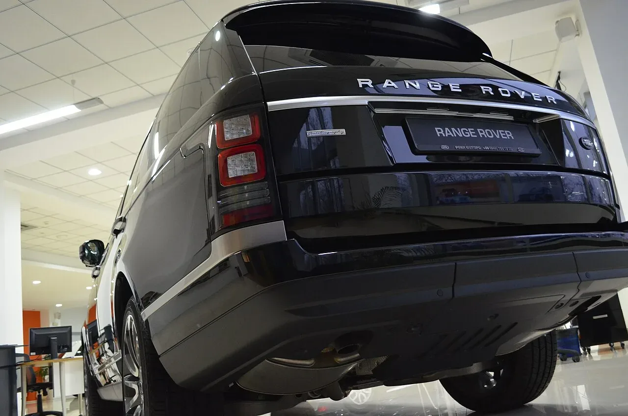 Land Rover Range Rover, rear