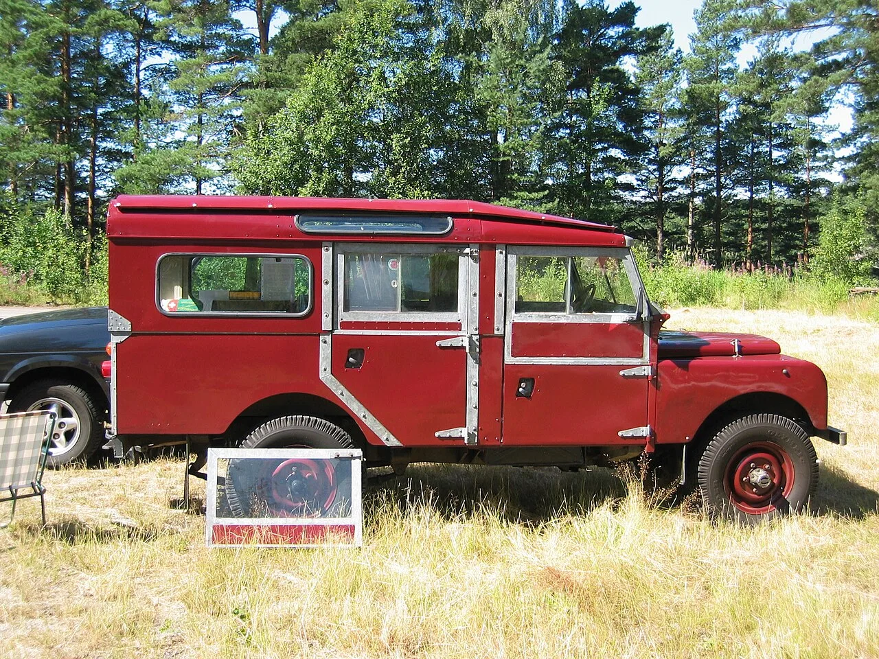 Land Rover Series I, side