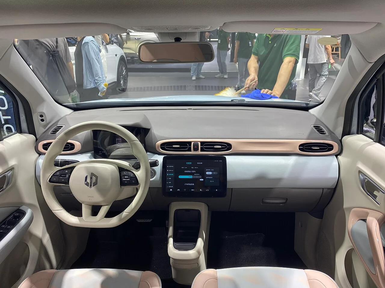Leapmotor T03, interior