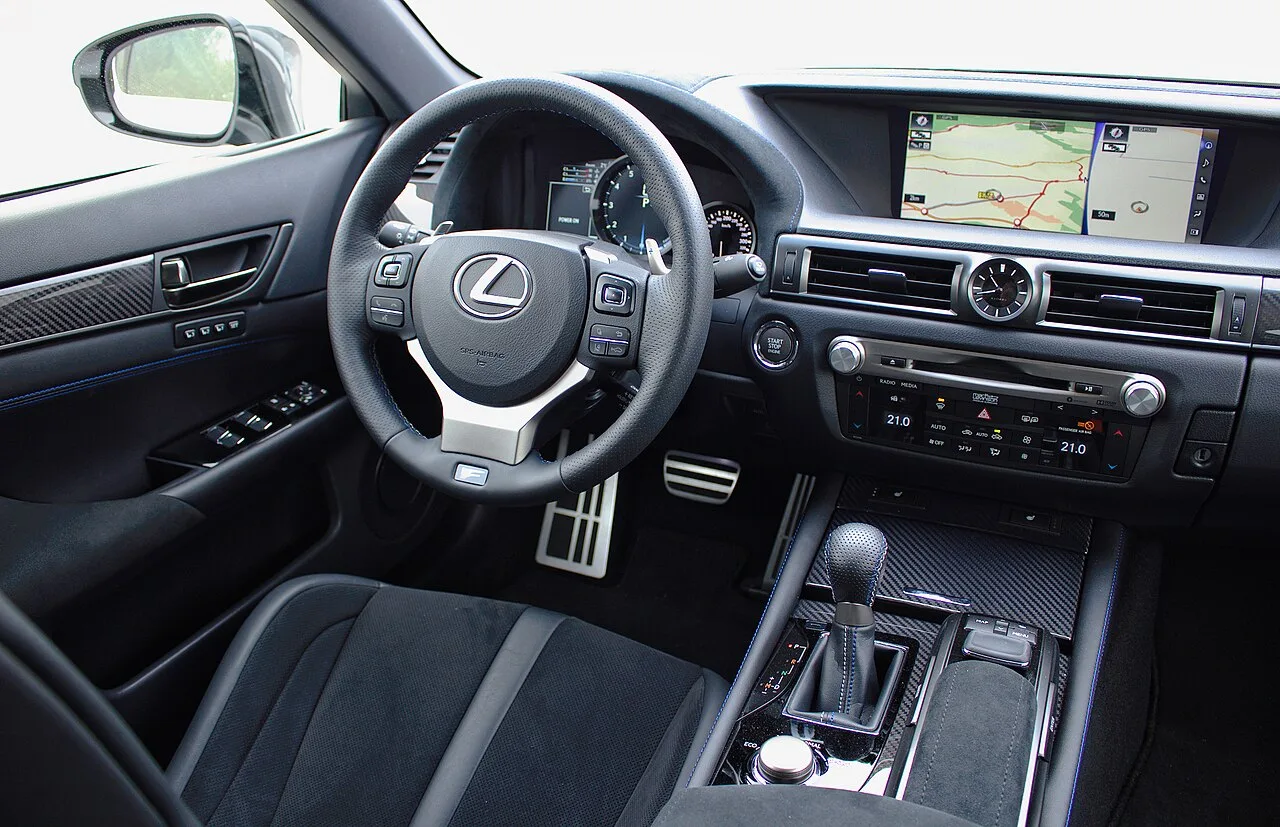 Lexus GS, interior