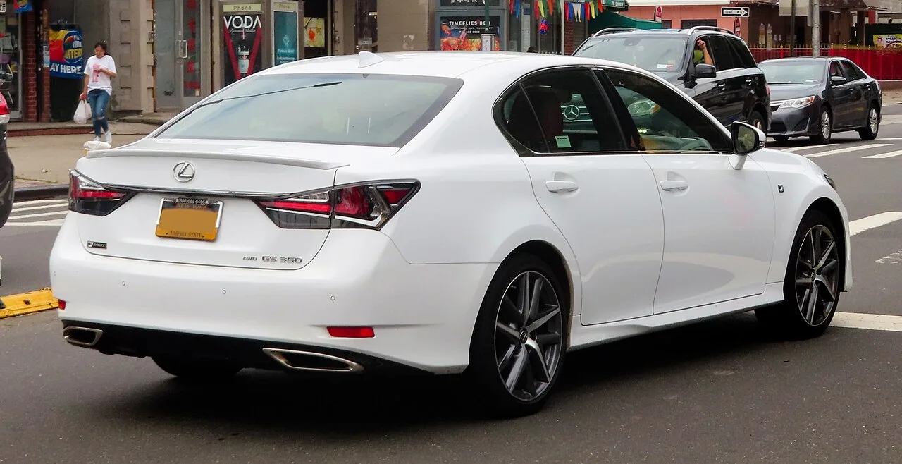 Lexus GS, rear