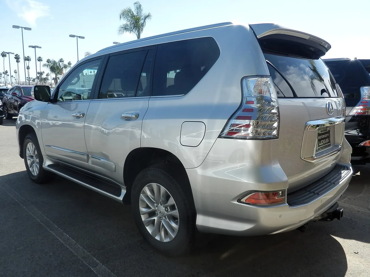 Lexus GX, rear
