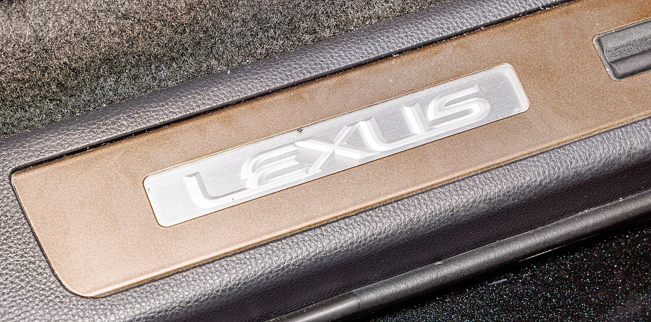 Lexus GX, interior