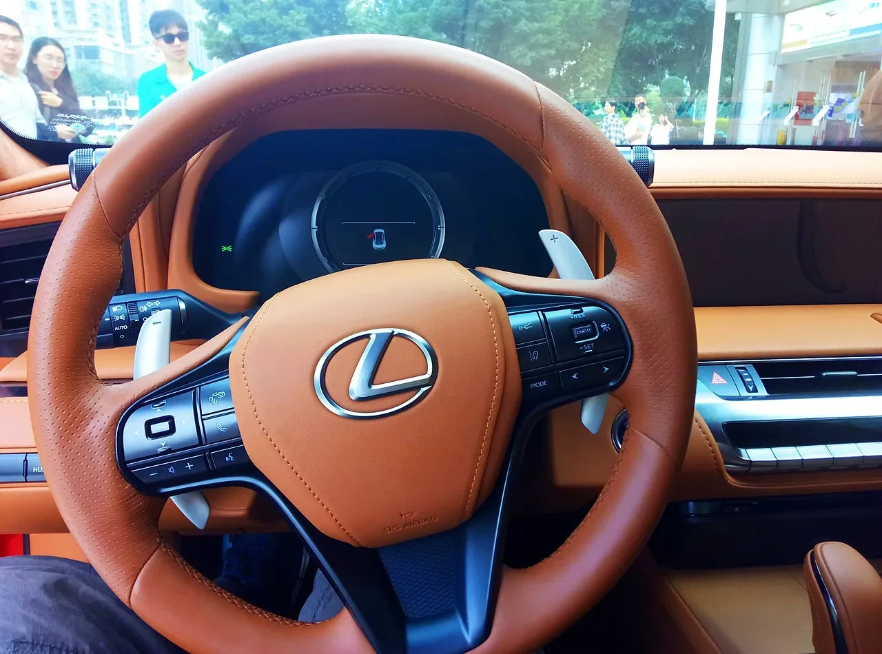 Lexus LC, interior