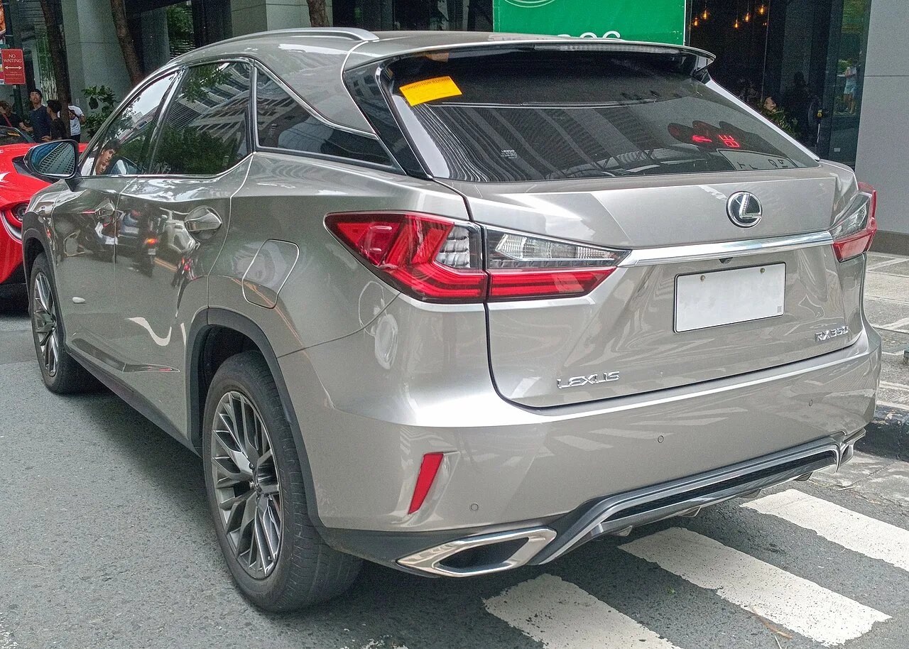 Lexus RX, rear