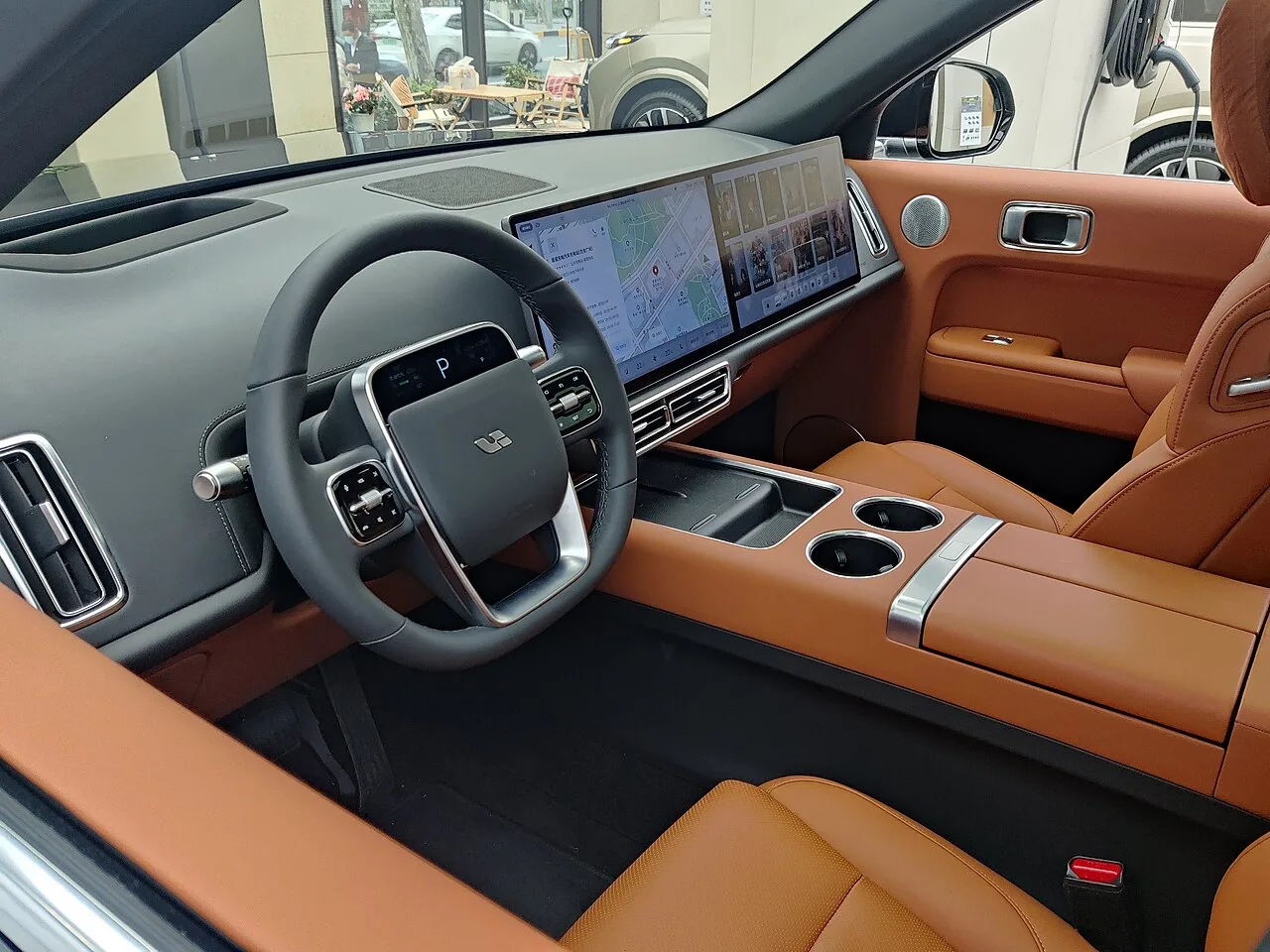 Li Auto L7, interior