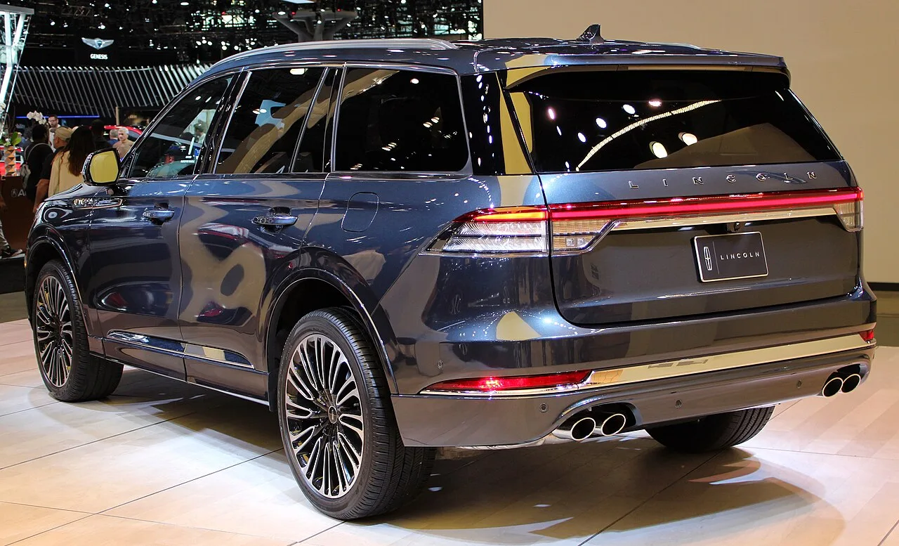 Lincoln Aviator, rear
