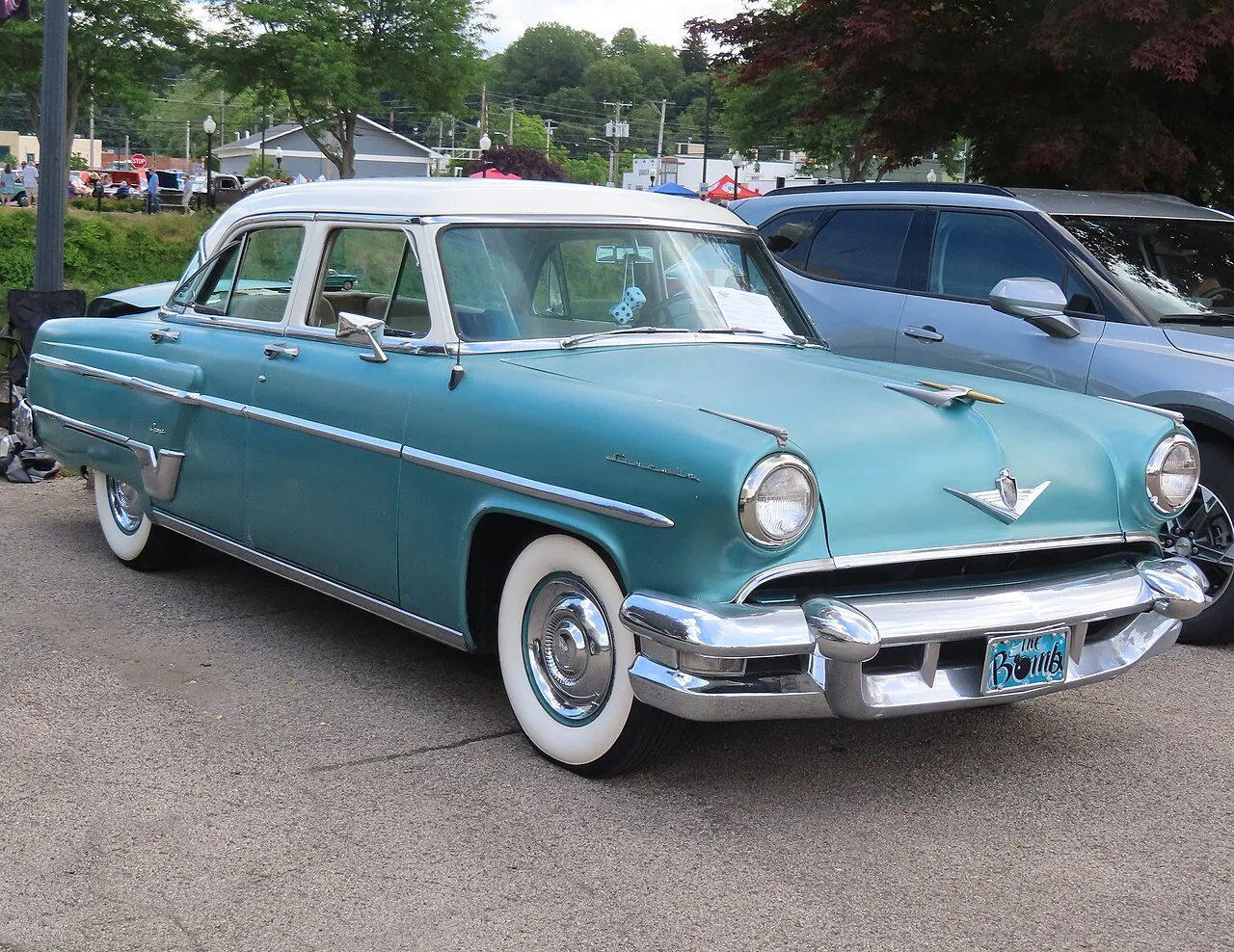 Lincoln Capri, rear
