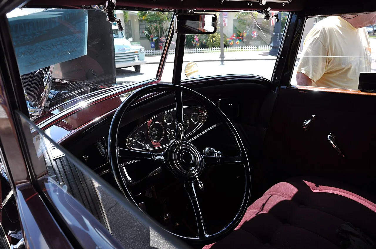 Lincoln Model K, interior