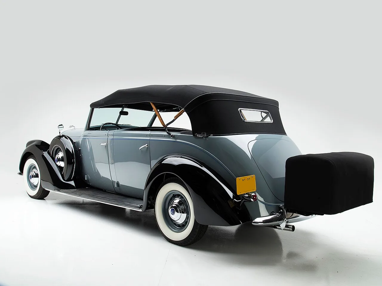 Lincoln Model K, rear