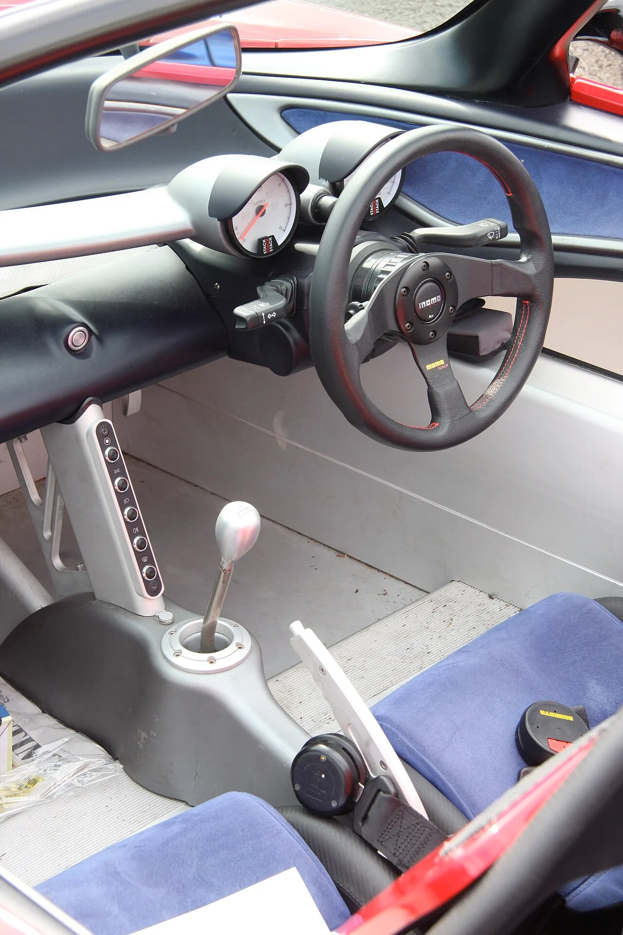 Lotus 340R, interior