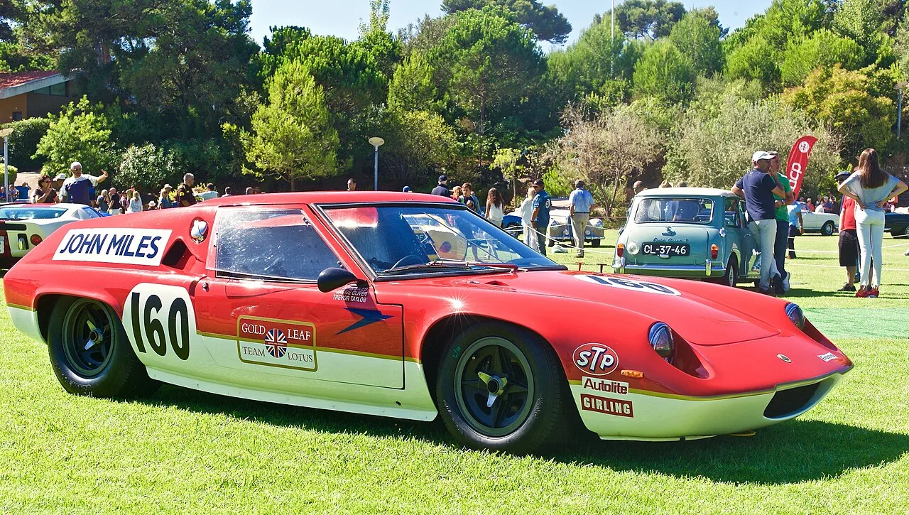 Lotus Europa, side
