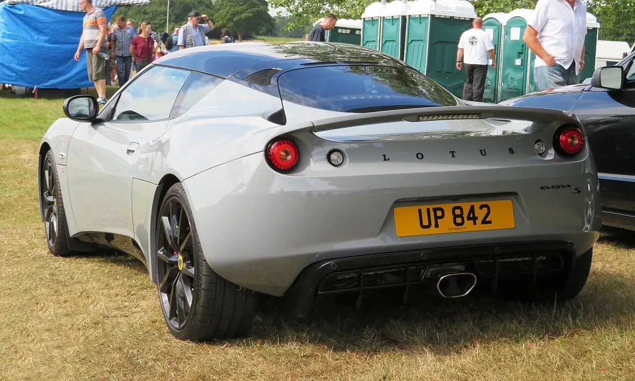 Lotus Evora, rear