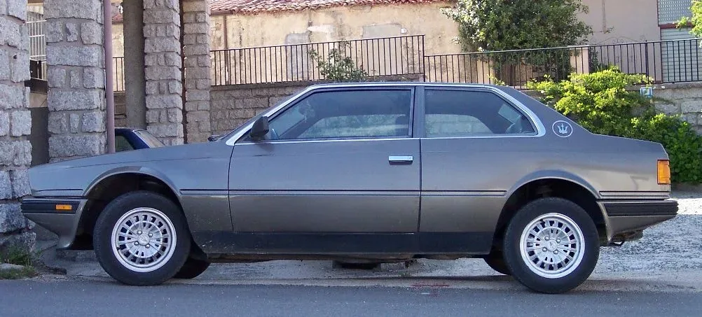 Maserati Biturbo, side