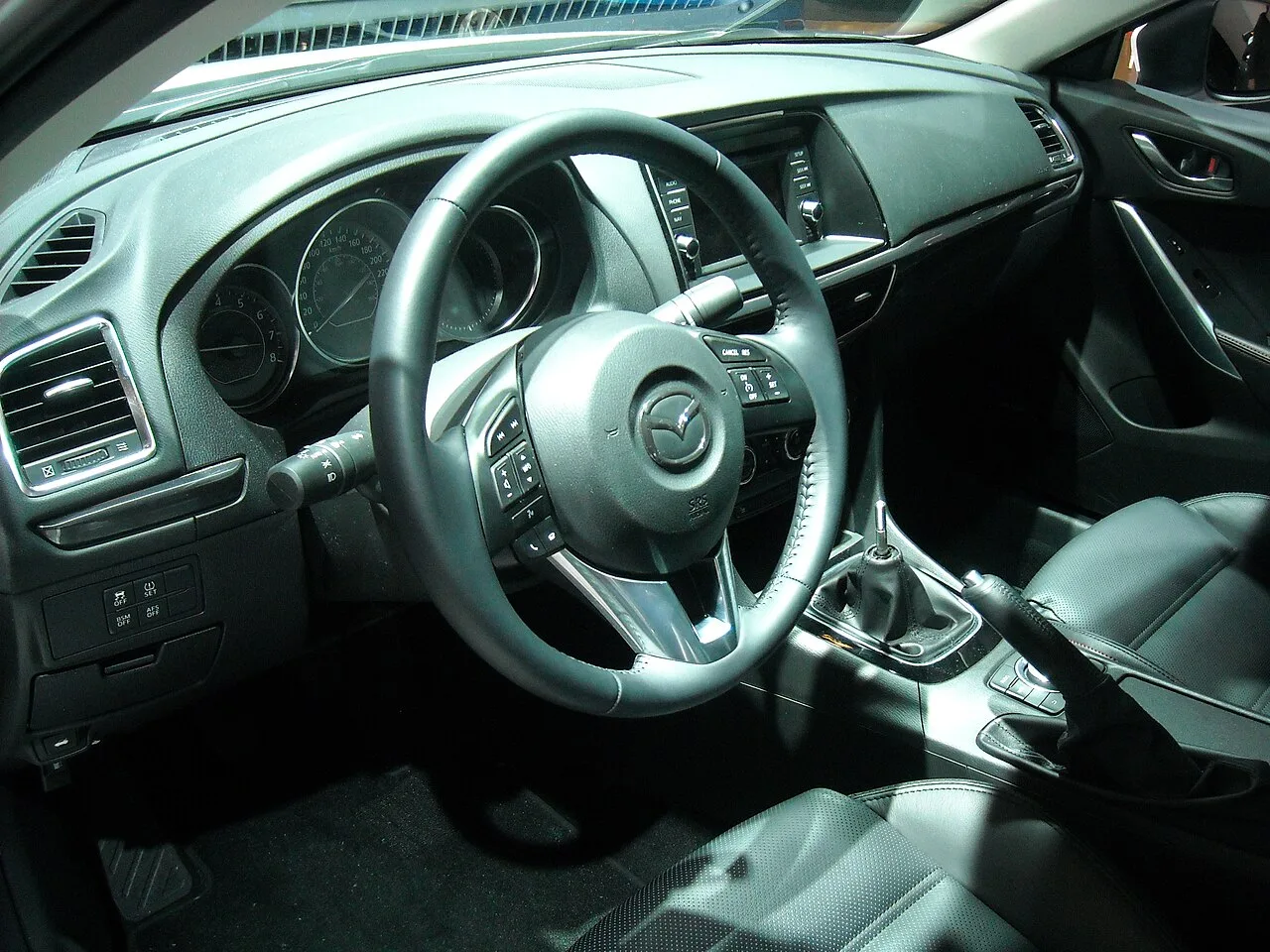 Mazda 3, interior