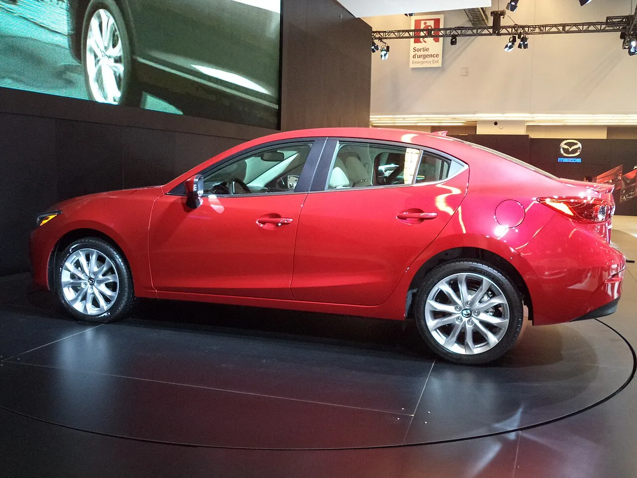 Mazda 3, side