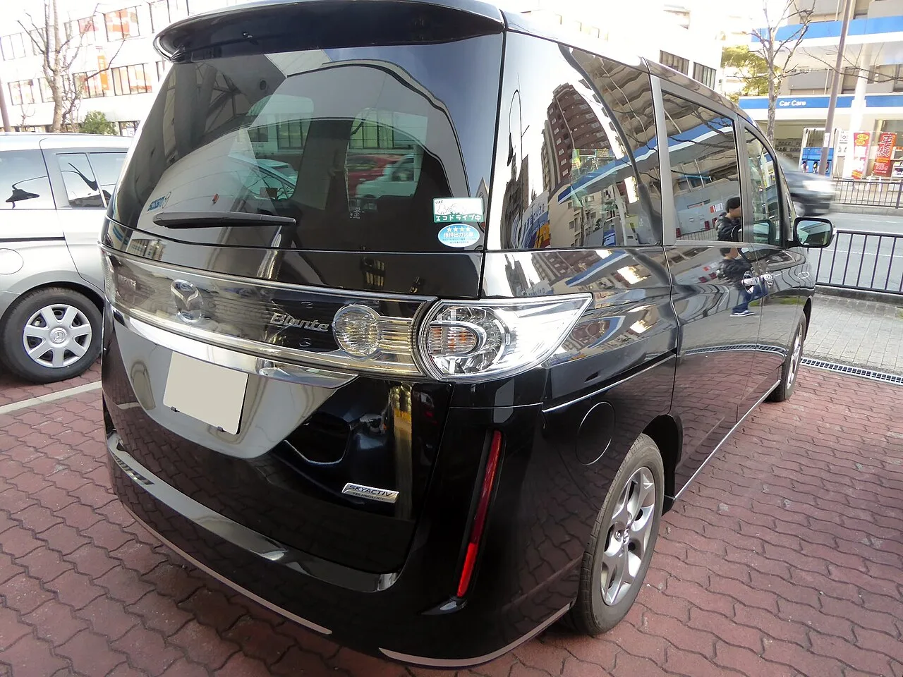 Mazda Biante CC, rear