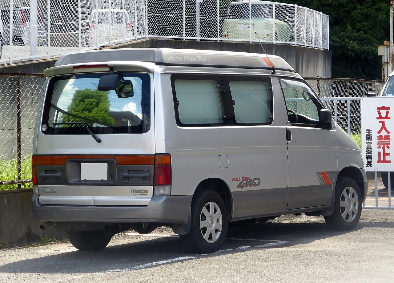 Mazda Bongo first generation F800 / F1000, rear