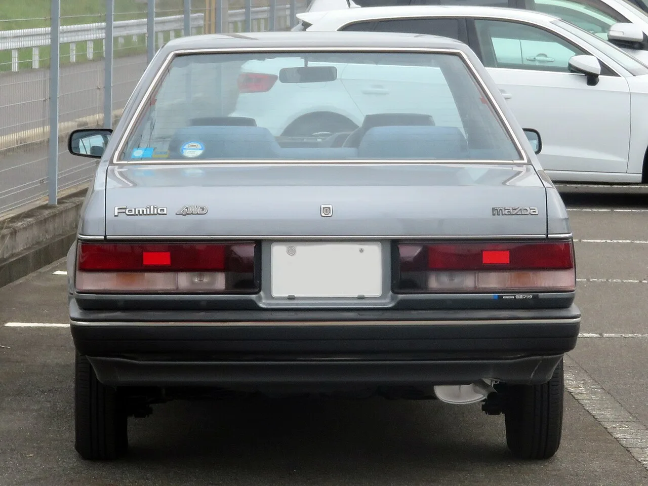 Mazda Familia BF / 323 sixth generation, rear