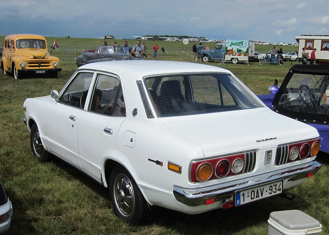 Mazda RX-3, rear