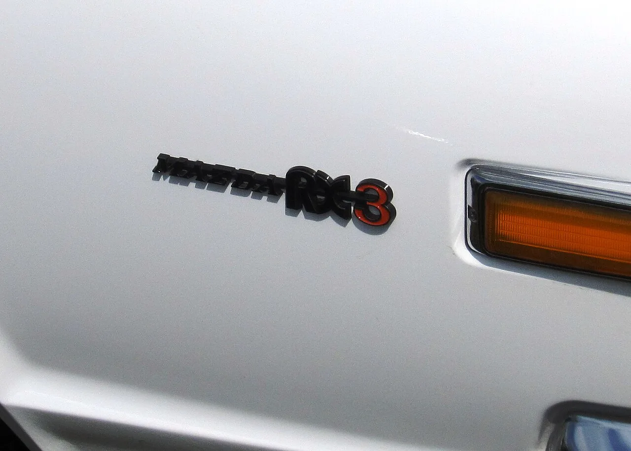 Mazda RX-3, side