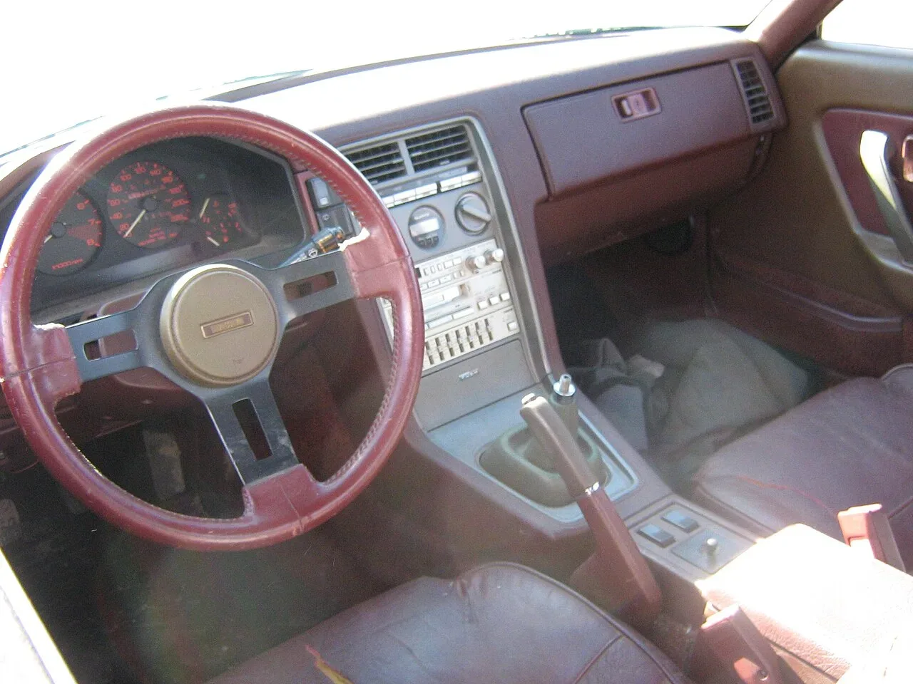 Mazda RX-7, interior