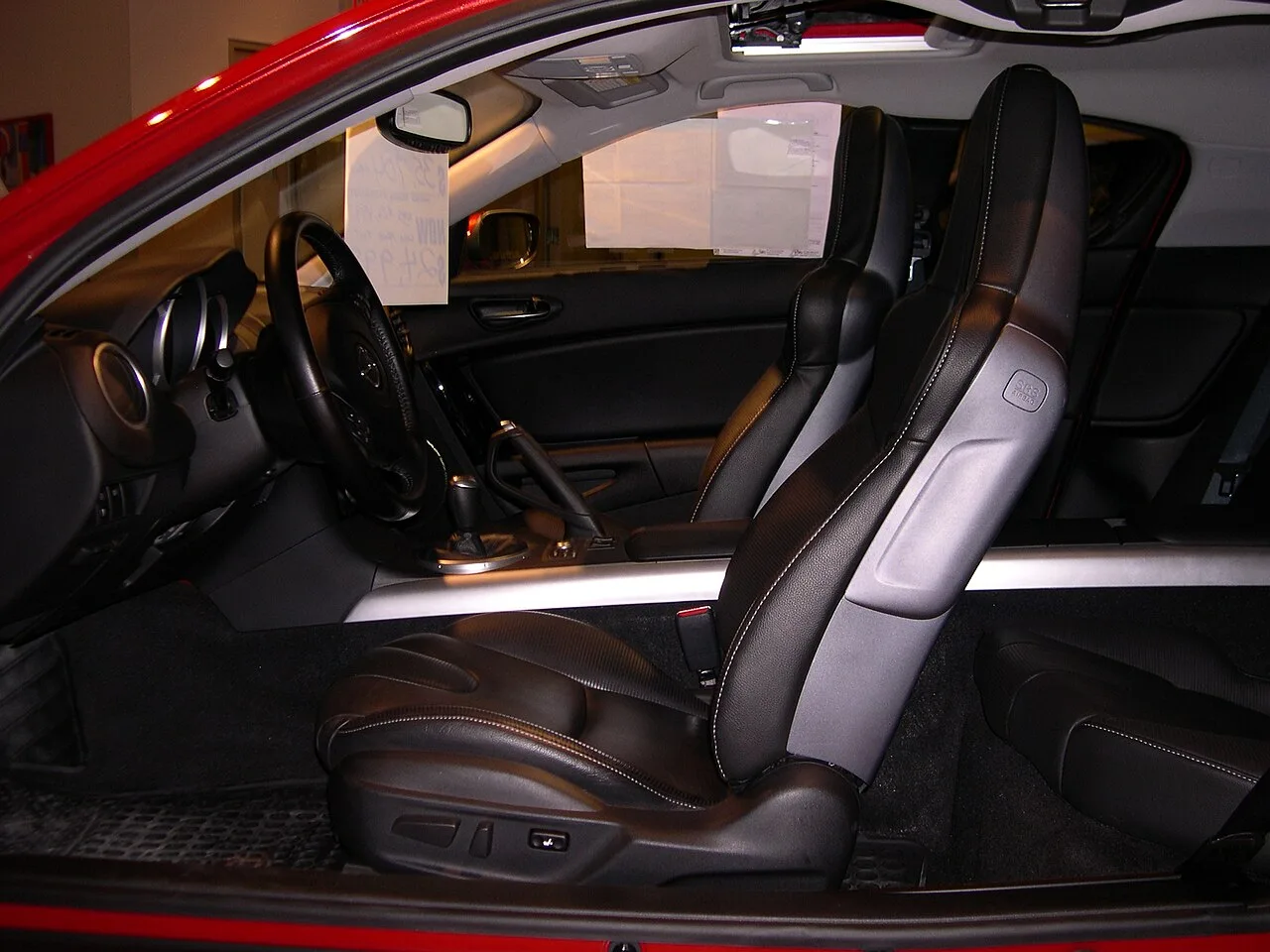 Mazda RX-8 SE3P / FE, interior