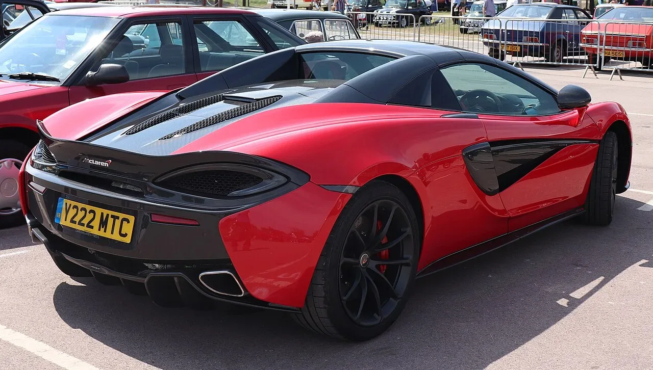 McLaren Automotive 570S Spider, rear