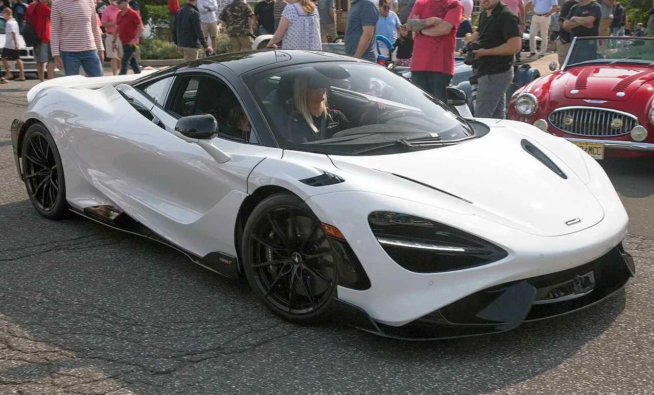 McLaren Automotive 765LT Coupe, interior