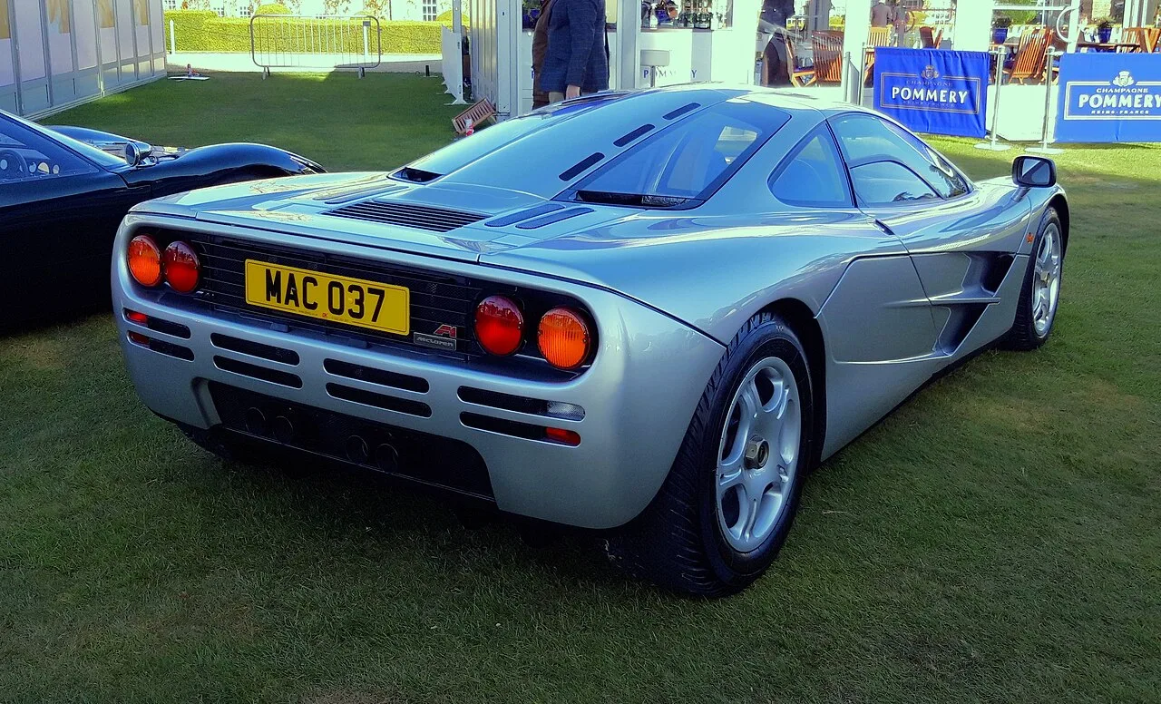 McLaren Automotive F1, rear