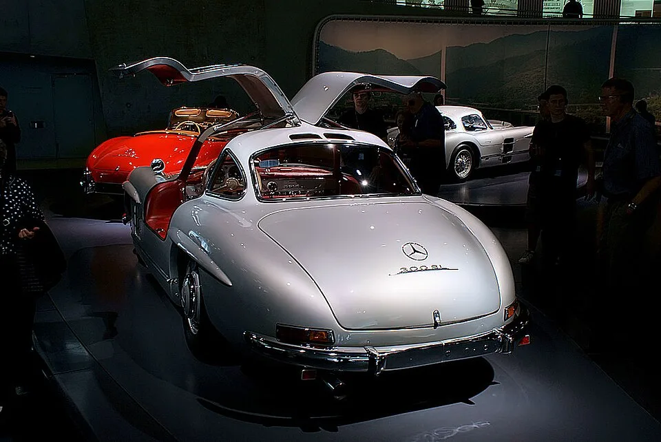 Mercedes-Benz 300SL Coupé, side