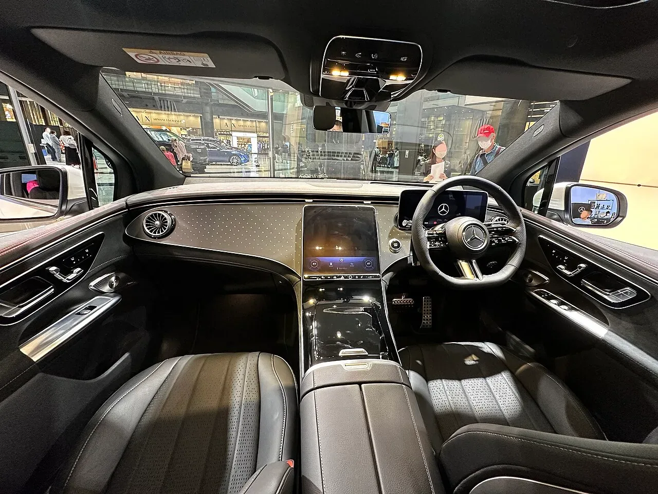Mercedes-Benz 350, interior