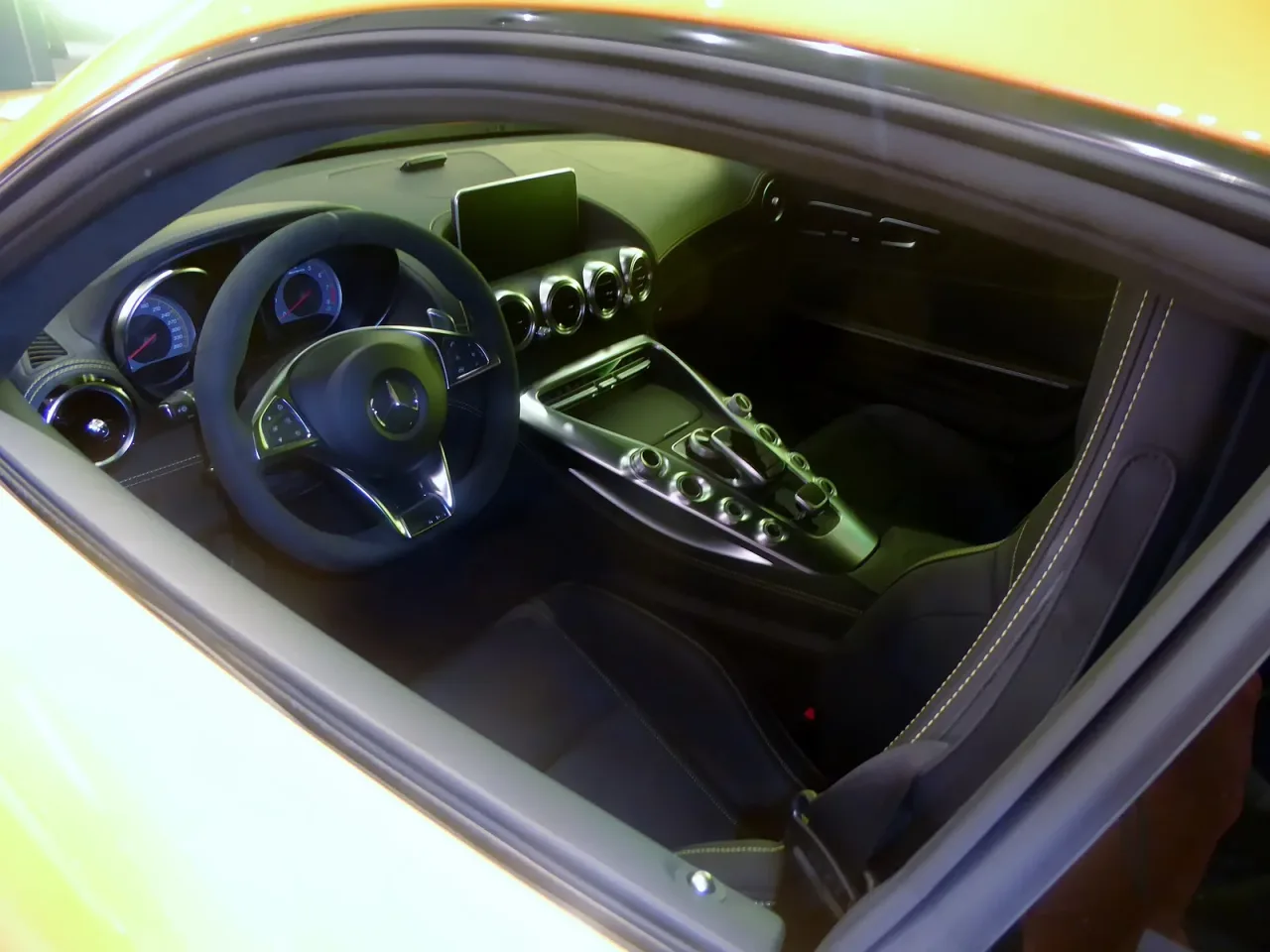Mercedes-Benz AMG GT, interior