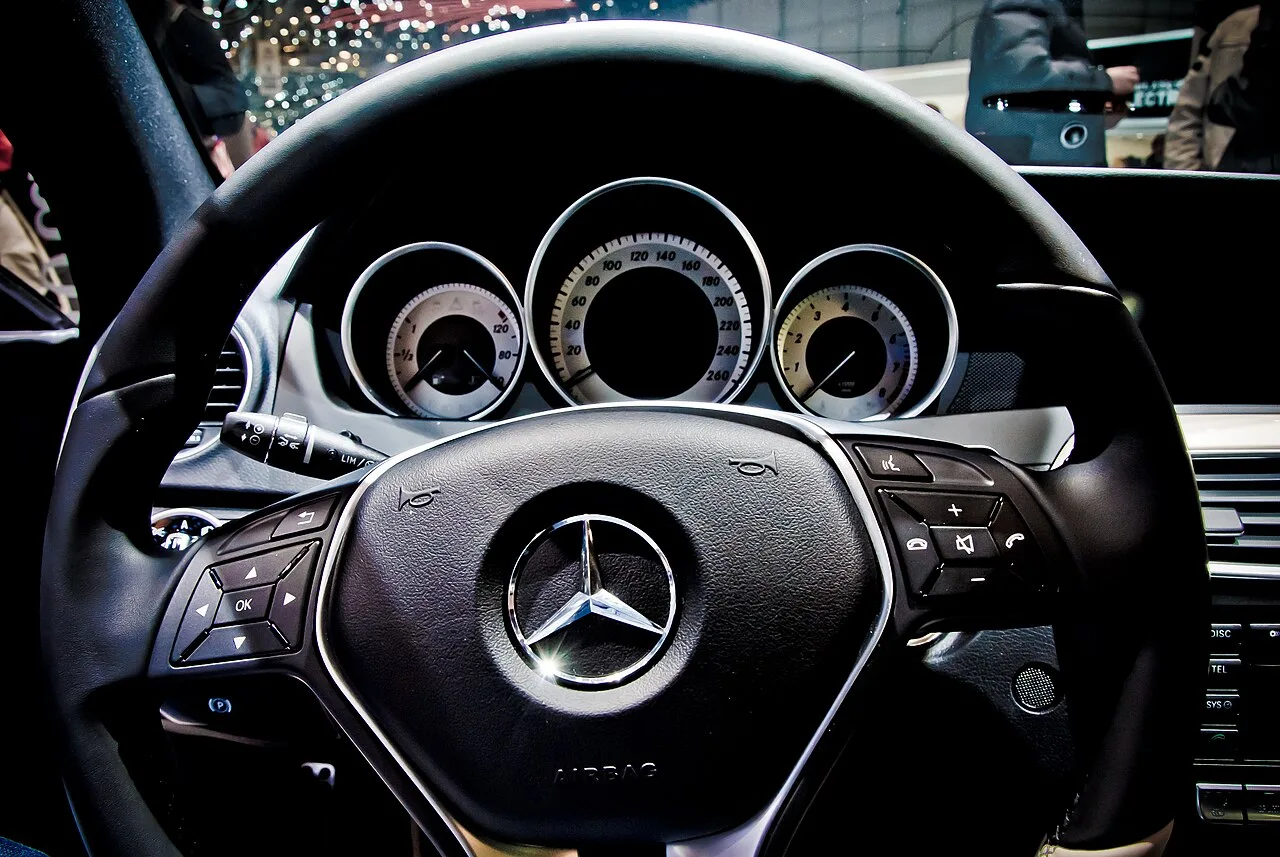 Mercedes-Benz C-Class, interior
