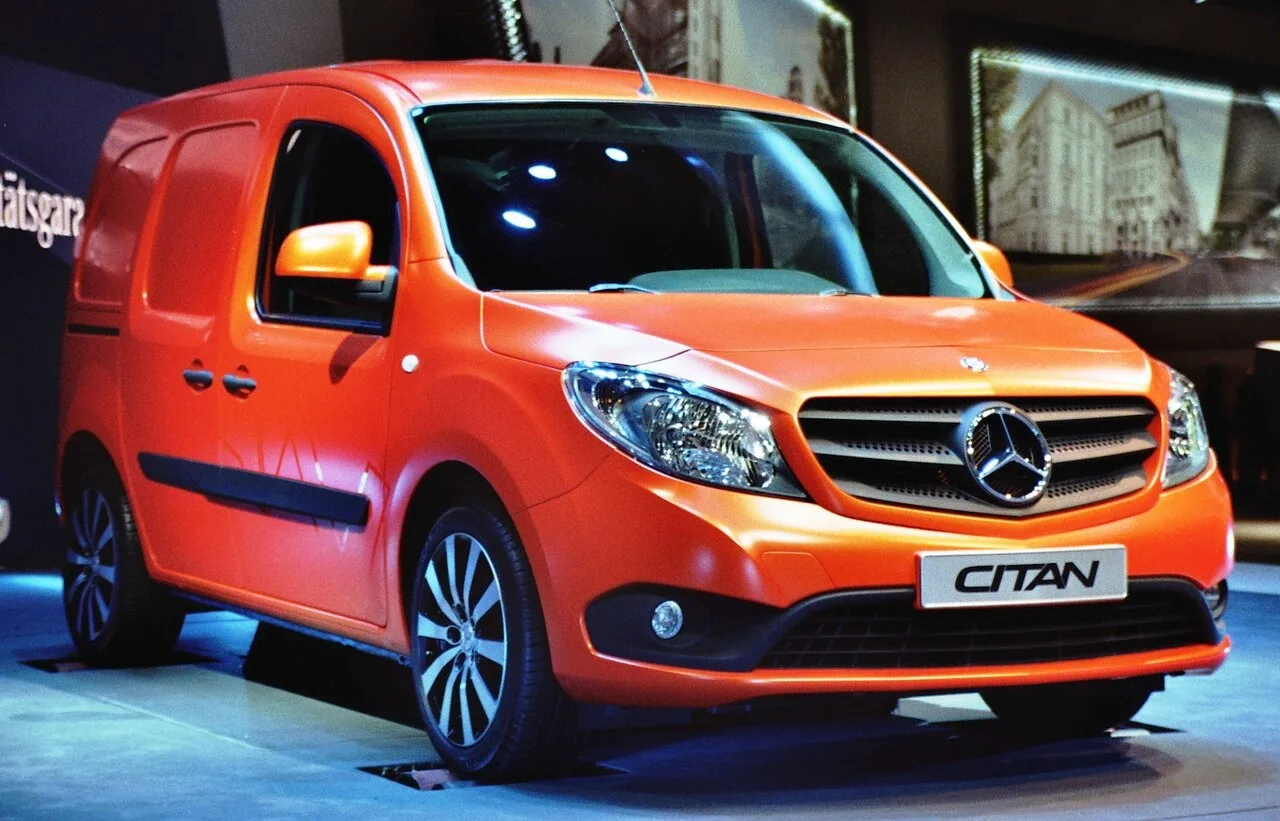 Mercedes-Benz Citan W415, side