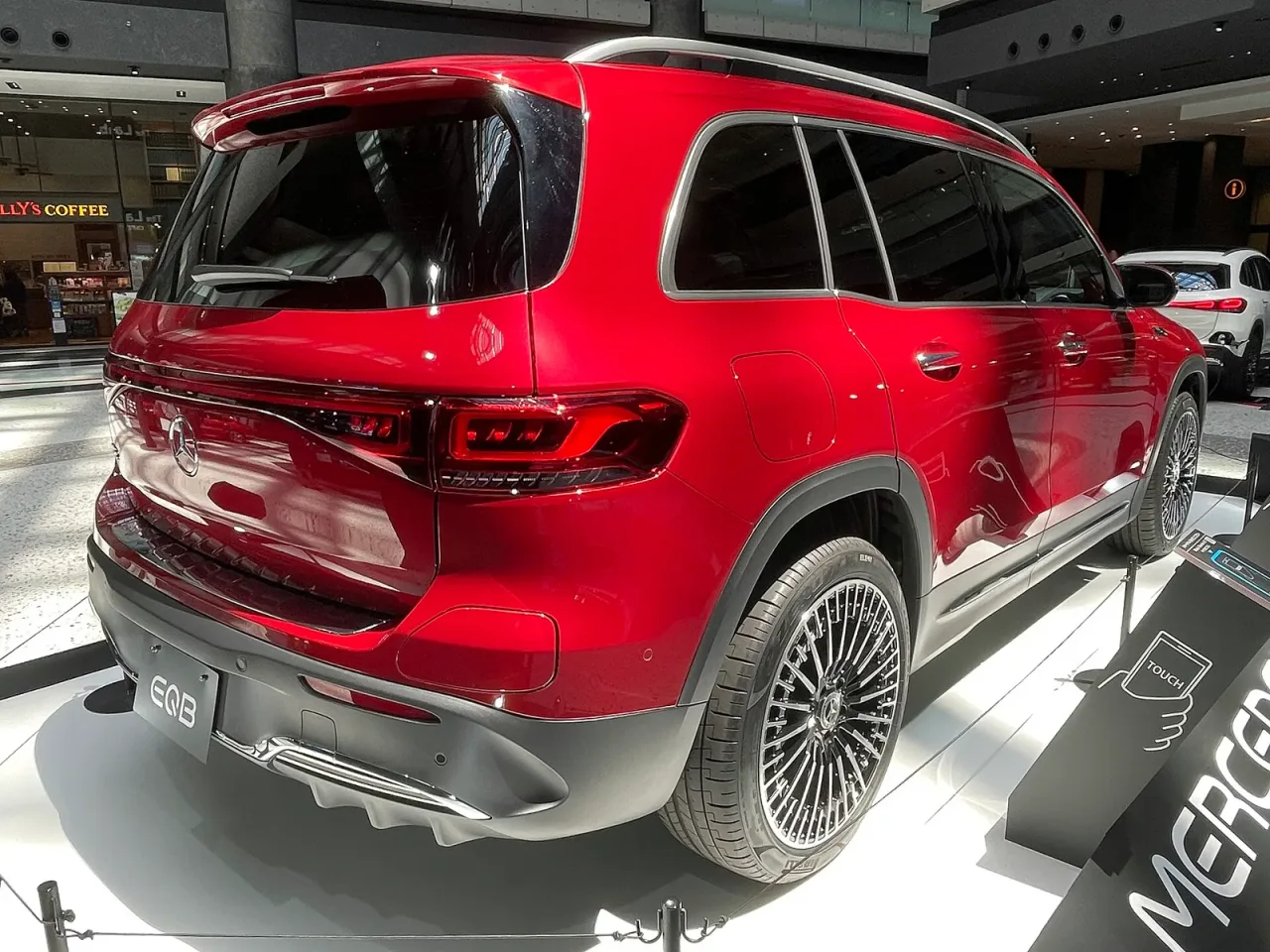 Mercedes-Benz EQB, rear