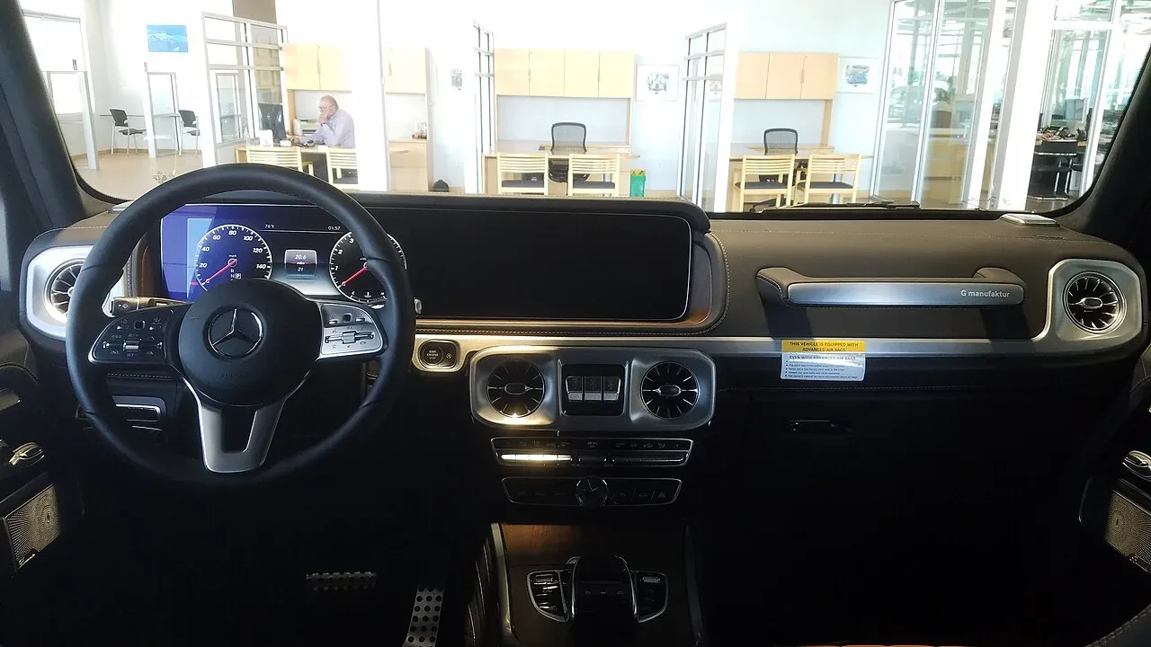 Mercedes-Benz G-Class, interior