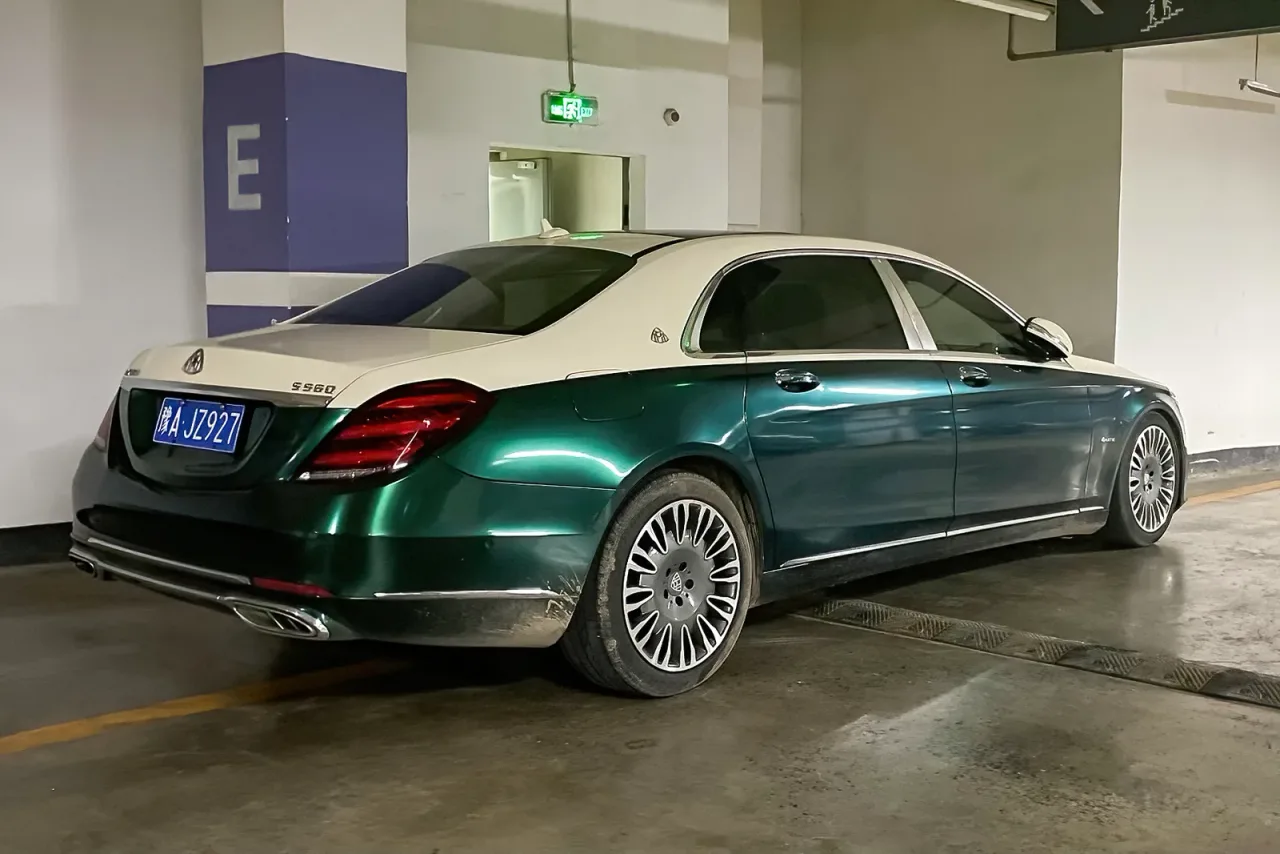 Mercedes-Benz Maybach, rear
