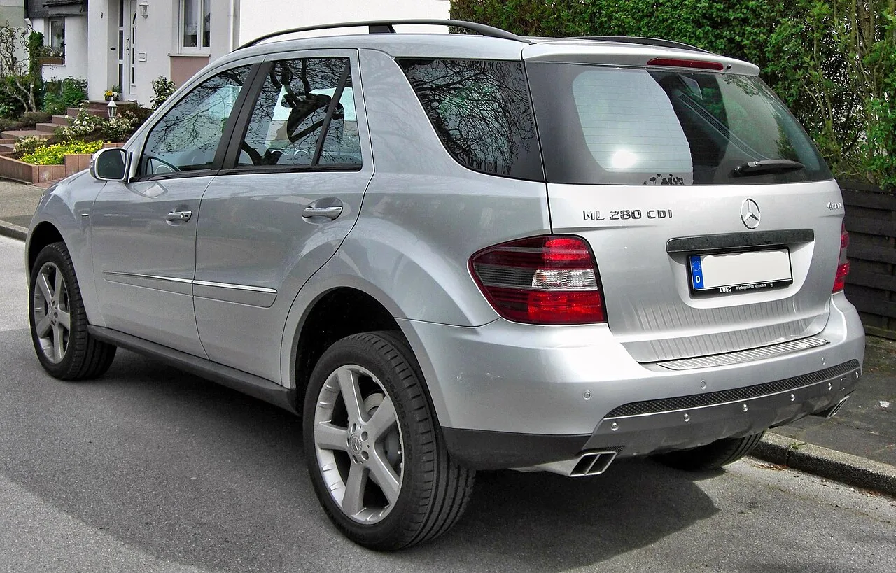 Mercedes-Benz ML-Class, rear