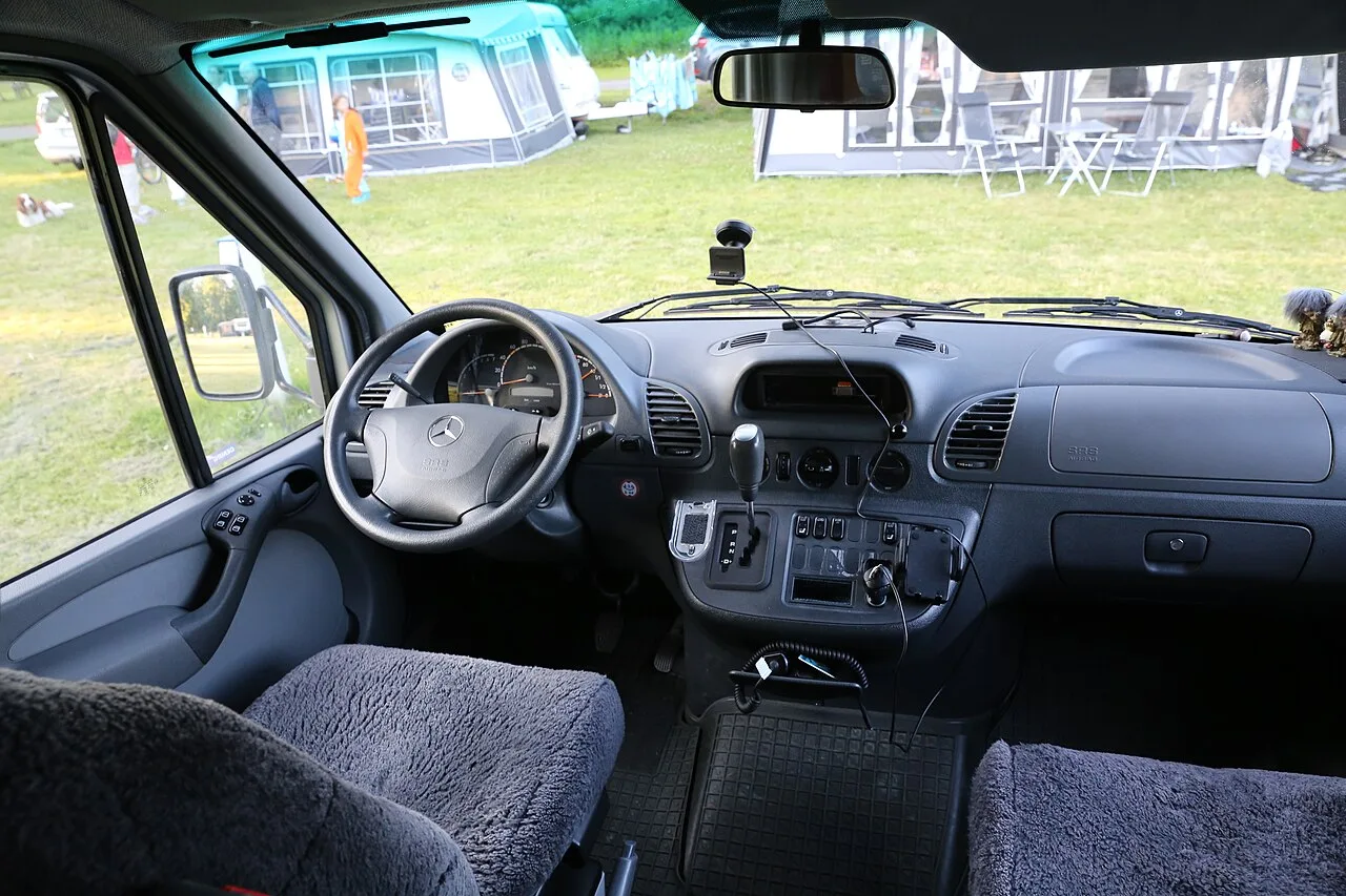 Mercedes-Benz Sprinter, interior