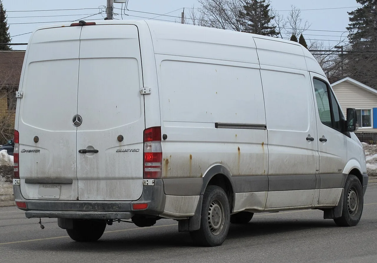 Mercedes-Benz Sprinter, rear