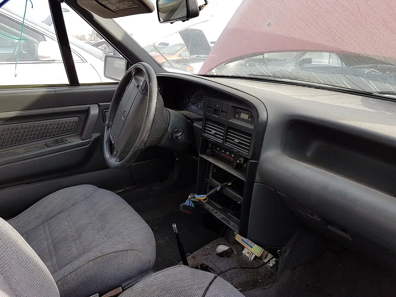 Mercury Capri, interior